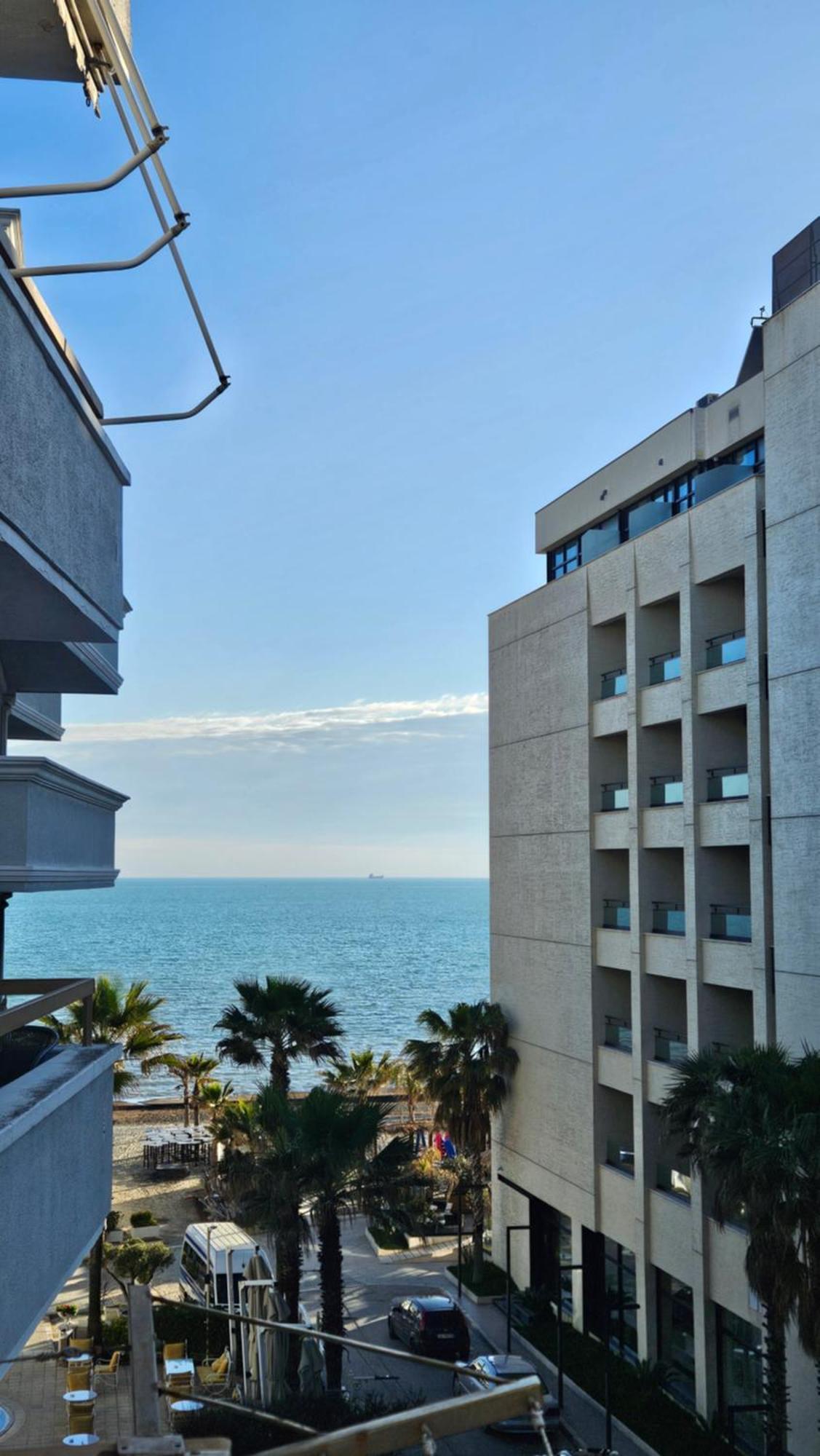 Sea View Apartament. Luxury Area In Durres Beach. Apartamento Exterior foto