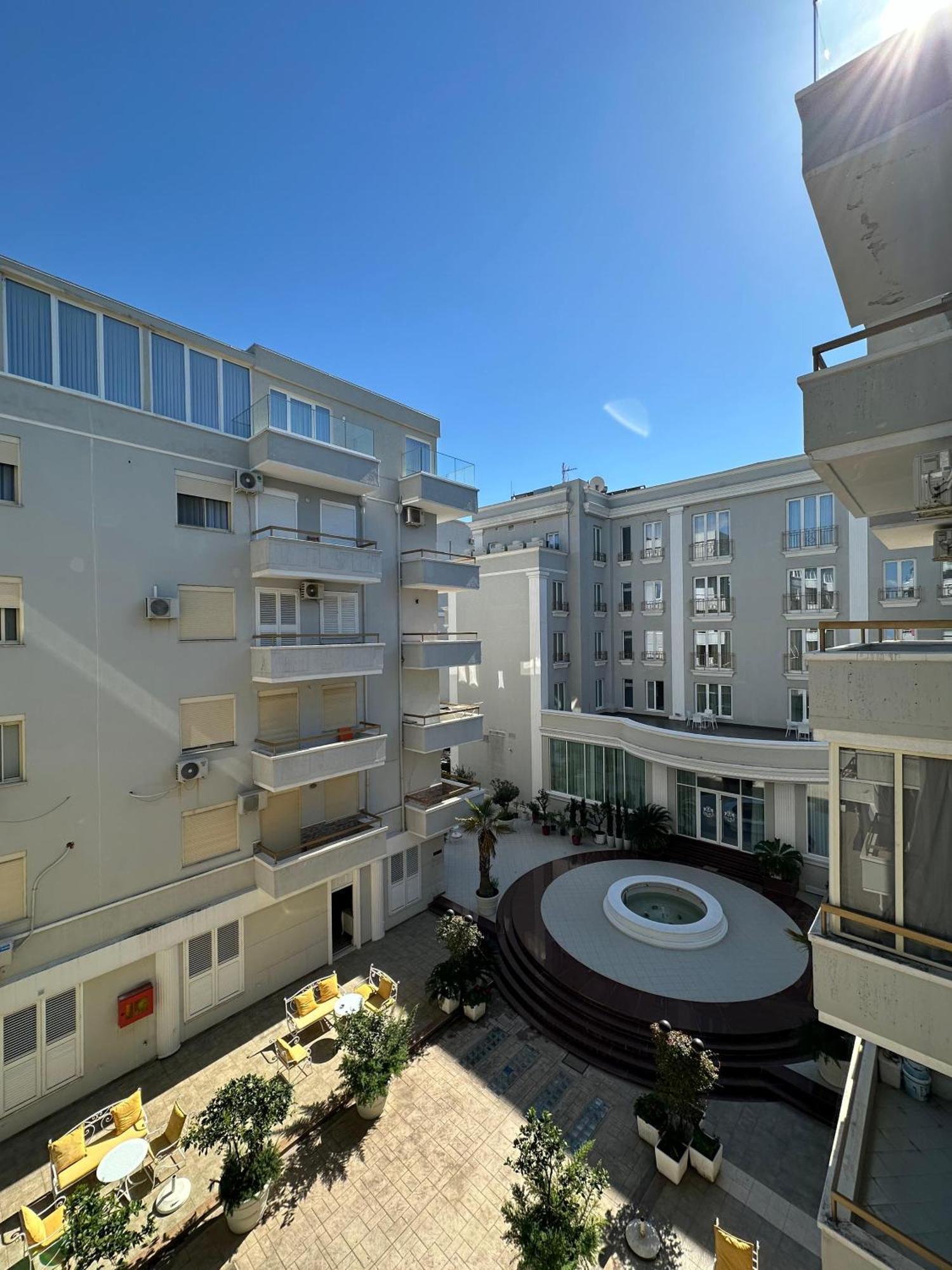Sea View Apartament. Luxury Area In Durres Beach. Apartamento Exterior foto