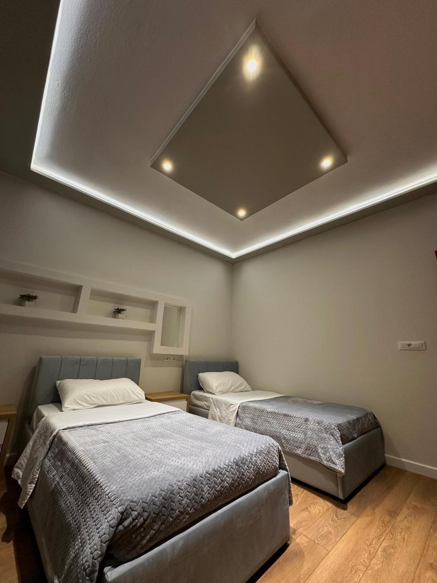 Sea View Apartament. Luxury Area In Durres Beach. Apartamento Exterior foto