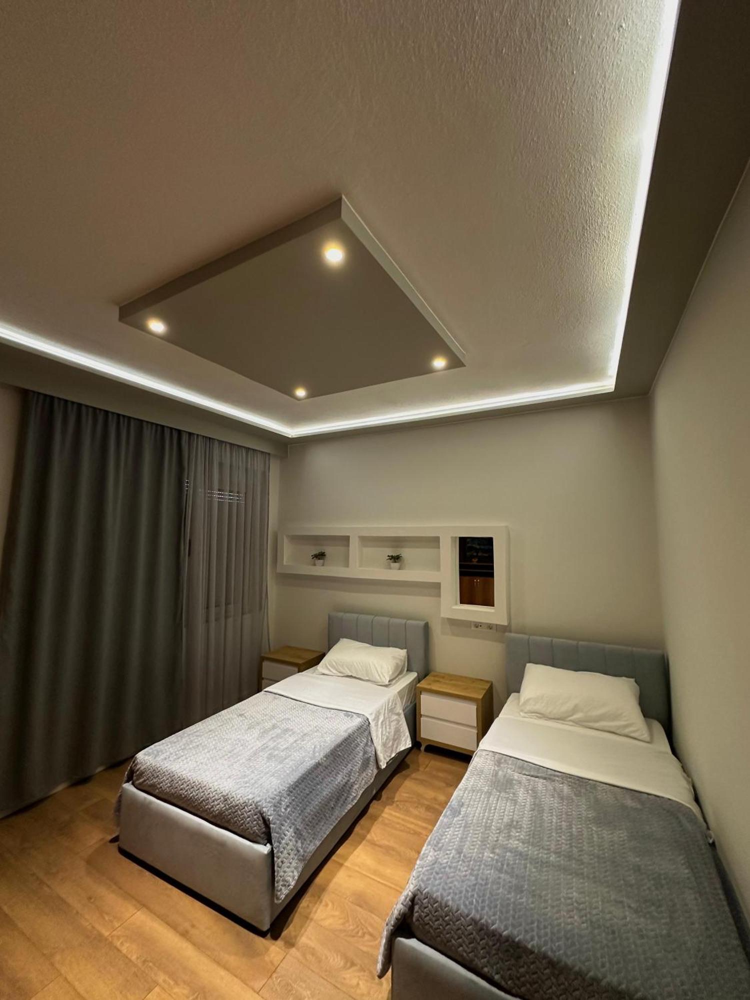 Sea View Apartament. Luxury Area In Durres Beach. Apartamento Exterior foto